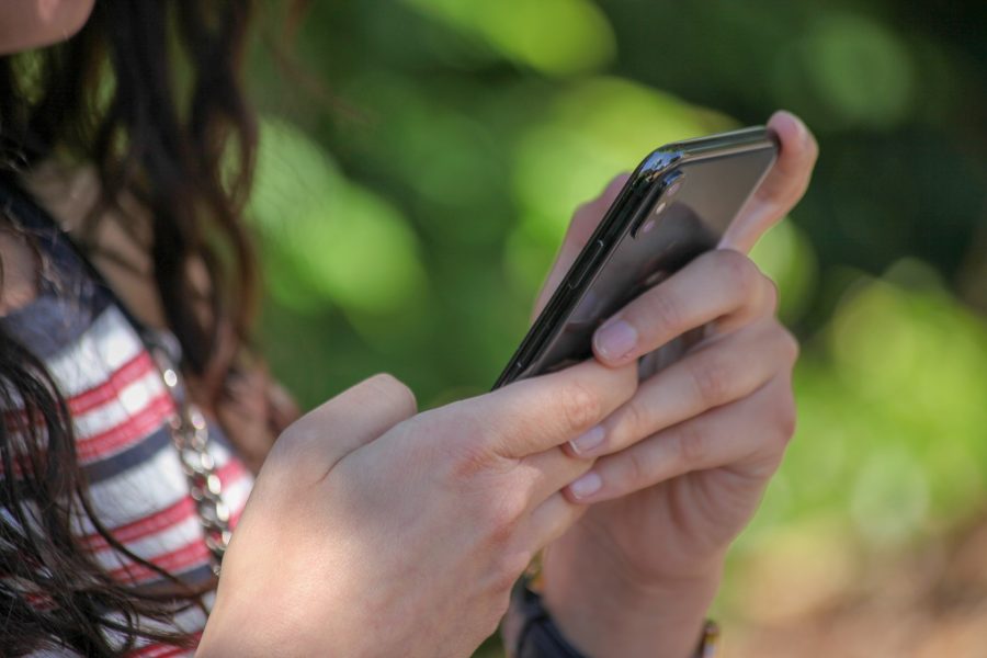 texts-3445866_1920